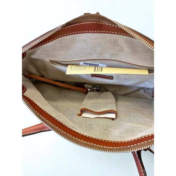 Dooney & Bourke HP65C Double Pocket Tote Hunter NWT Serial K6253580 - Picture 10 of 14